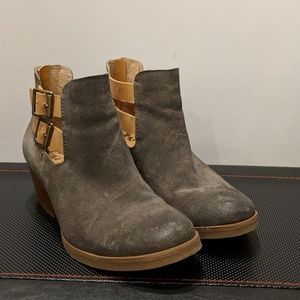 Korks Ankle Boots